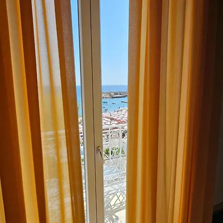 Guest house Galene - Beachfront In Costa D'amalfi *