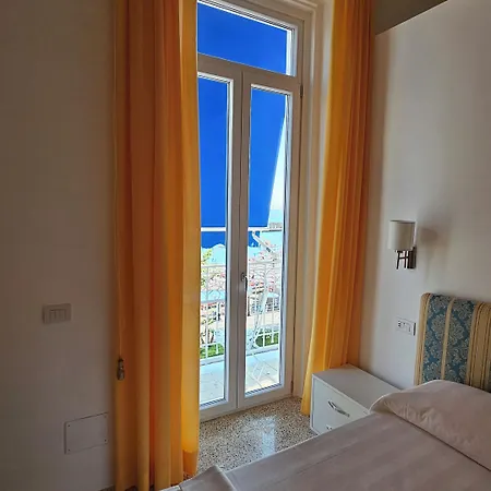 Galene - Beachfront In Costa D'amalfi Vendégház Maiori