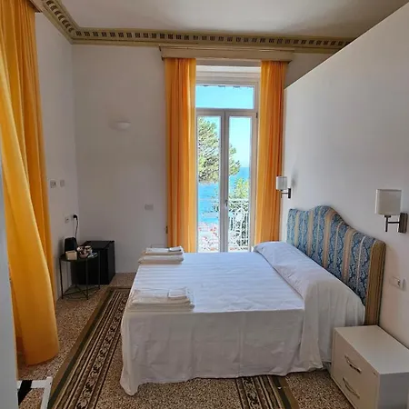 Galene - Beachfront In Costa D'amalfi Konukevi Maiori