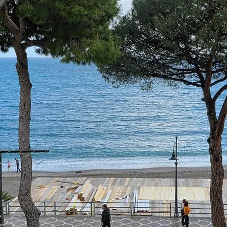 Konukevi Galene - Beachfront In Costa D'amalfi